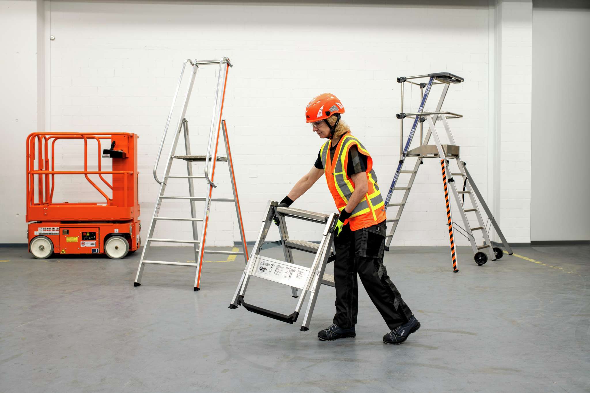 Prüfung von Leitern und Tritten Moers Duisburg Krefeld DGUV